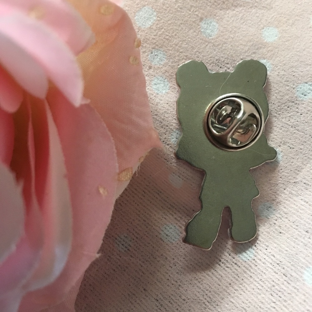 Girl’s LOL Pin - Picture 4 of 6